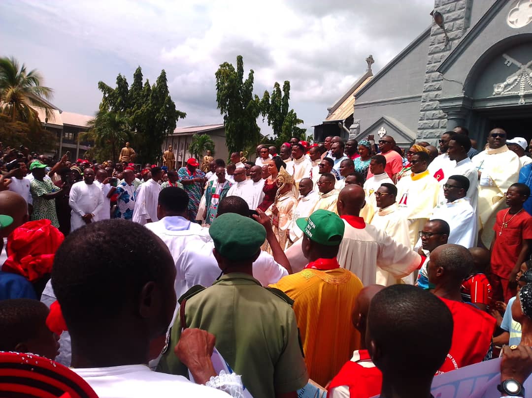 Anambra 2025: Ikukuoma storms Onitsha for thanksgiving