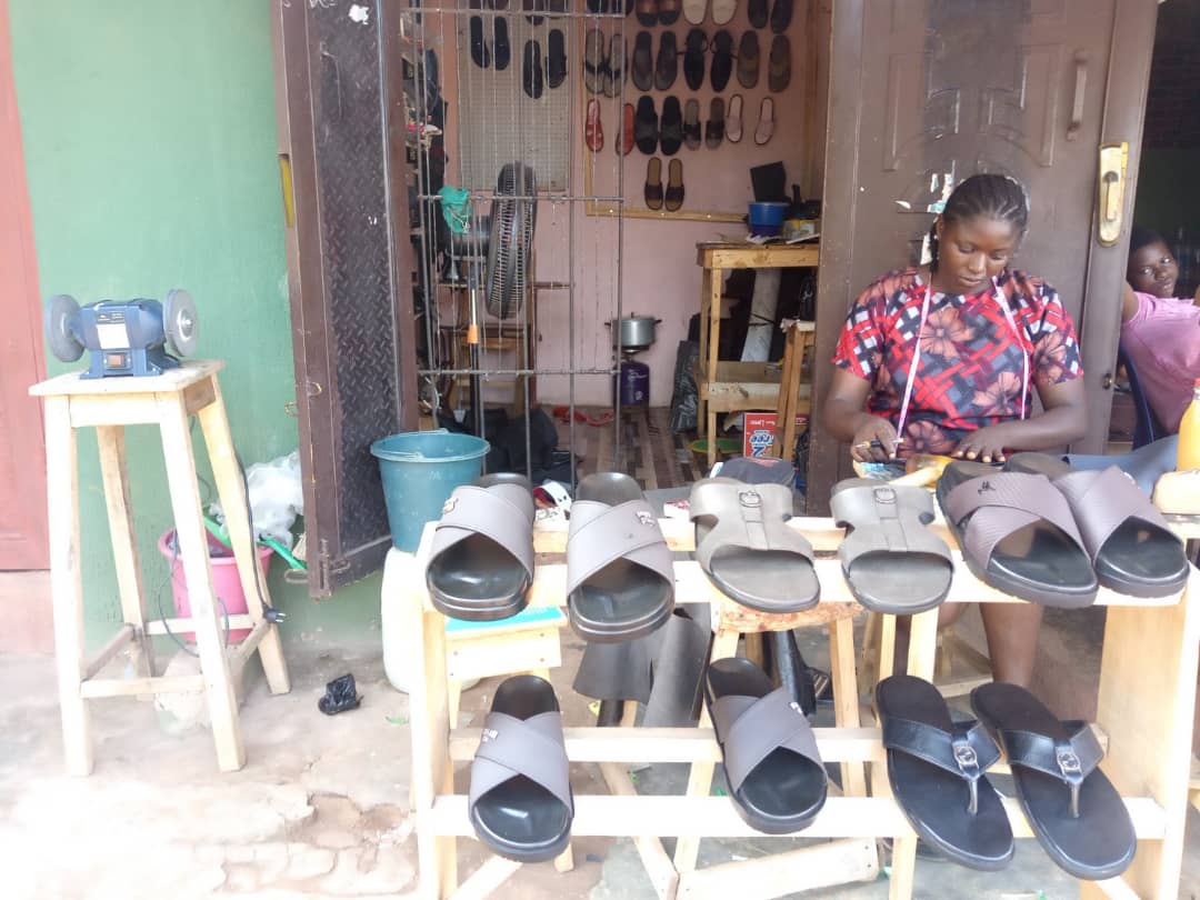 26-yr-old graduate who ventured into shoemaking due to unemployment