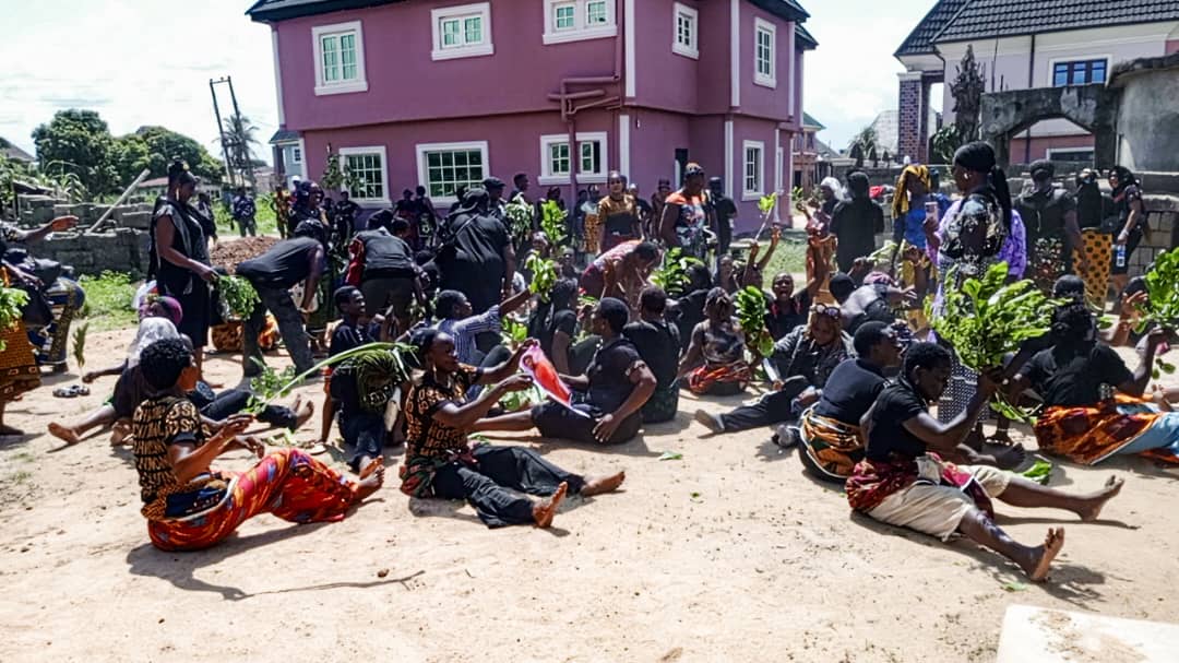 Umuenwelum women protest